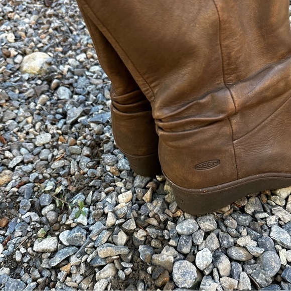 KEEN Akita Mid Calf Boots Wedge Heel Taupe Brown Soft Leather Size 8 Women’s - Picture 5 of 10